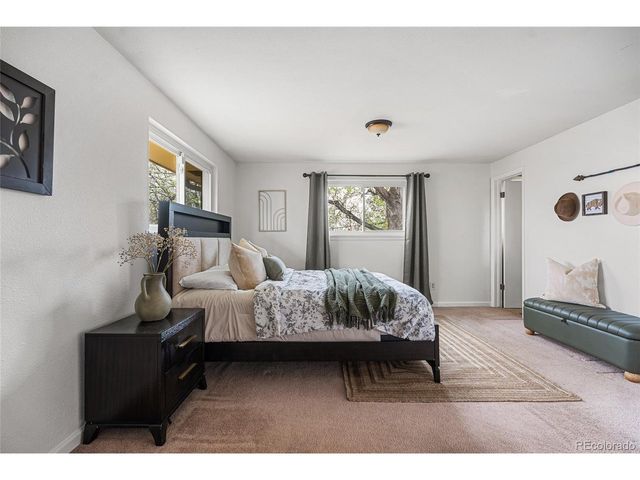 750 Xenon St, Lakewood, CO 80401