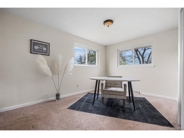 750 Xenon St, Lakewood, CO 80401