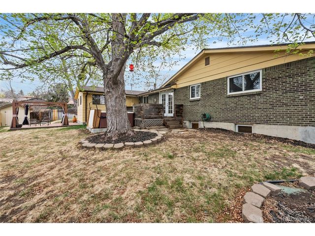 750 Xenon St, Lakewood, CO 80401