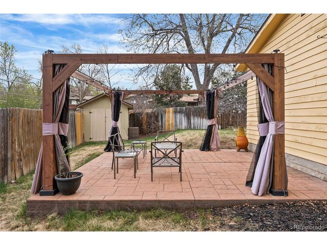 750 Xenon St, Lakewood, CO 80401