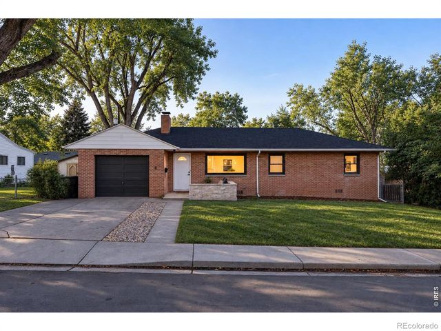 6 Sunset Circle, Longmont, CO 80501