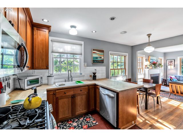 2005 N BLANDENA St, Portland, OR 97217