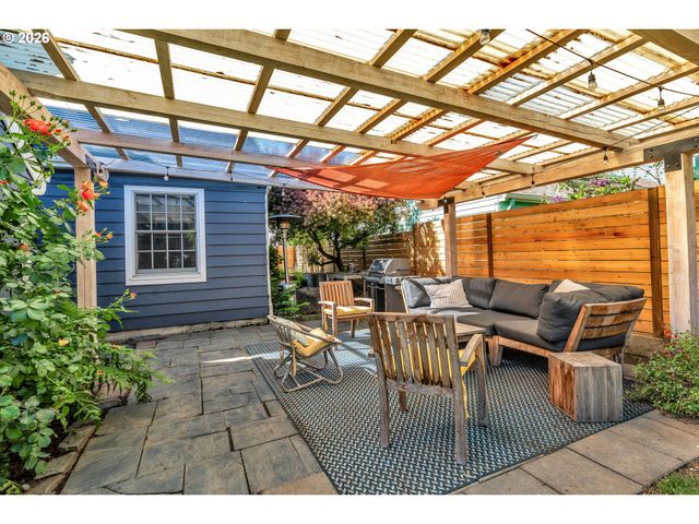 2005 N BLANDENA St, Portland, OR 97217