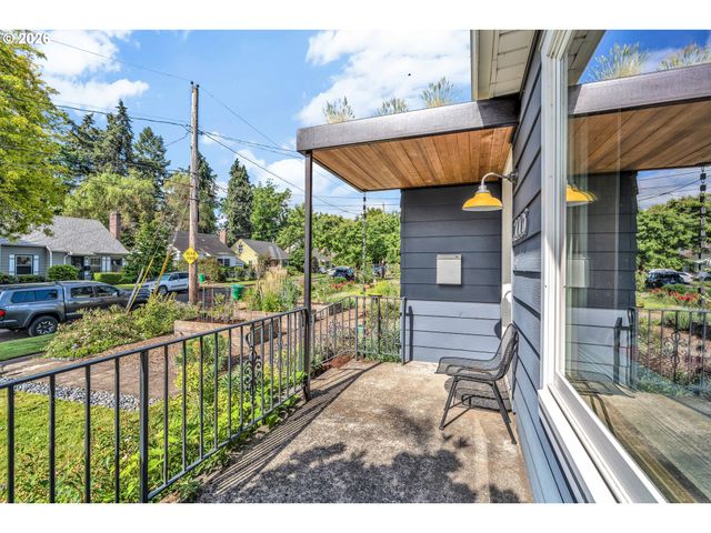 2005 N BLANDENA St, Portland, OR 97217