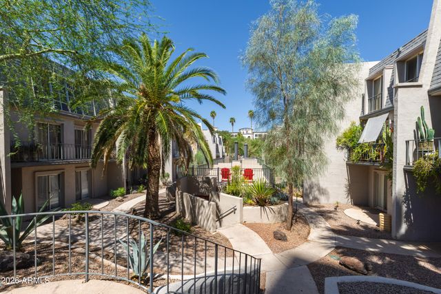 1010 E OSBORN Road E, Phoenix, AZ 85014