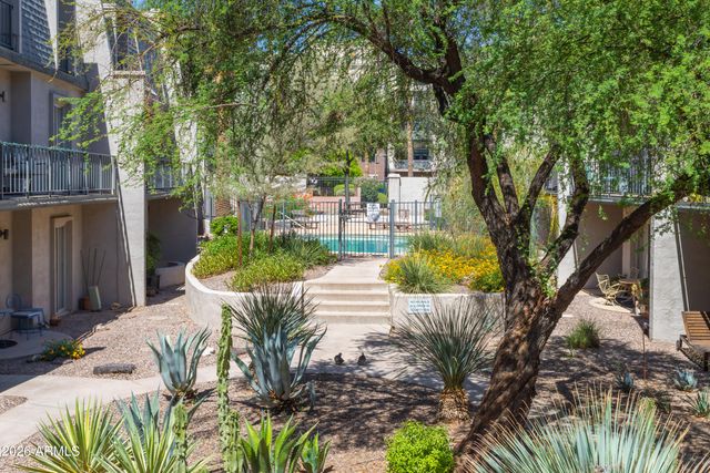 1010 E OSBORN Road E, Phoenix, AZ 85014