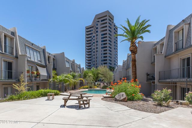 1010 E OSBORN Road E, Phoenix, AZ 85014