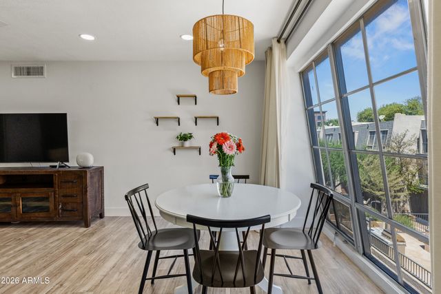 1010 E OSBORN Road E, Phoenix, AZ 85014