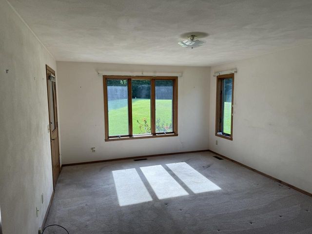 1864 IMPERIAL ROAD, Oshkosh, WI 54904
