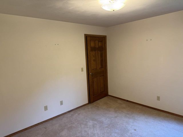 1864 IMPERIAL ROAD, Oshkosh, WI 54904