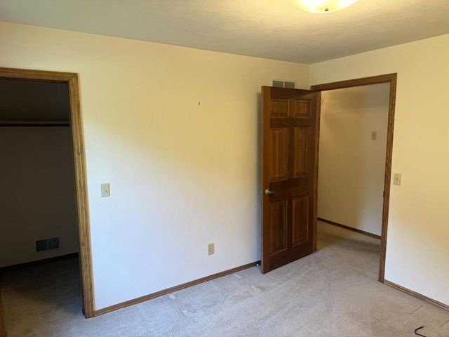 1864 IMPERIAL ROAD, Oshkosh, WI 54904