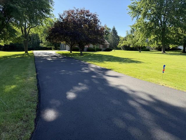 1864 IMPERIAL ROAD, Oshkosh, WI 54904