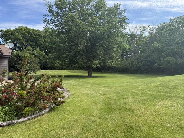 1864 IMPERIAL ROAD, Oshkosh, WI 54904
