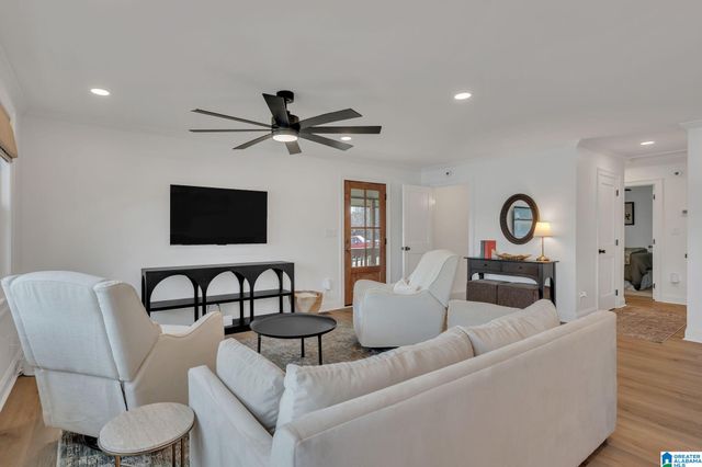 268 COUNTY ROAD 168, Crane Hill, AL 35053