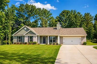 1374 Hardigree Road, Winder, GA 30680