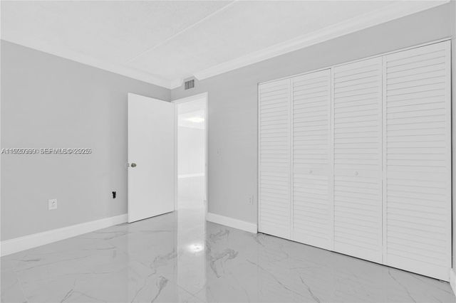 6135 NW 186th St 202, Hialeah, FL 33015