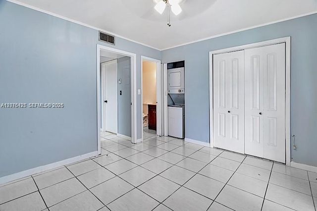 2194 W 60th Street 22212, Hialeah, FL 33016