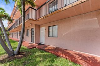 2194 W 60th Street 22212, Hialeah, FL 33016