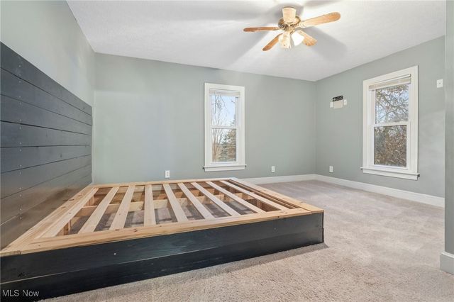 4692 Beechwood Avenue NE, Paris, OH 44669