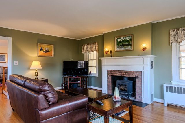 490 Barnumville Road, Manchester, VT 05255