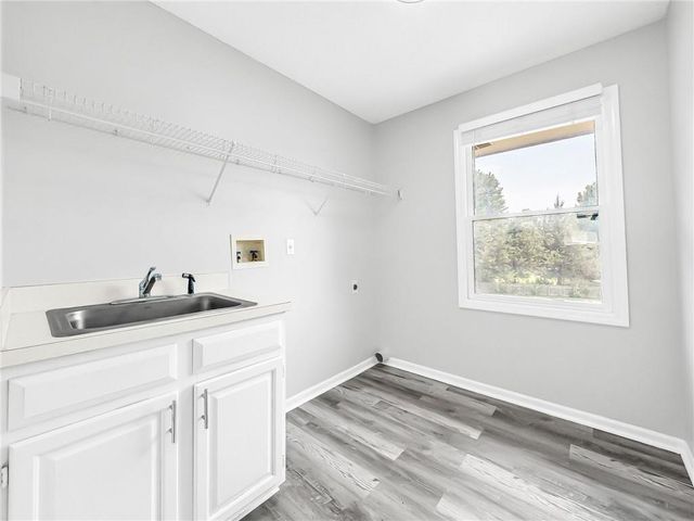 805 Black Oak Drive, Liberty, MO 64068