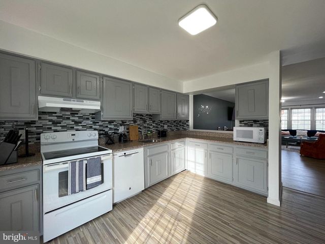 4034 BELTSVILLE RD, Beltsville, MD 20705