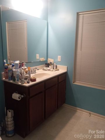 7736 Ponderosa Pine Lane, Charlotte, NC 28215