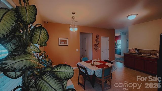 7736 Ponderosa Pine Lane, Charlotte, NC 28215