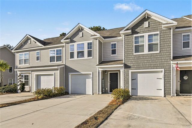 699 Hilchot Drive, Summerville, SC 29486