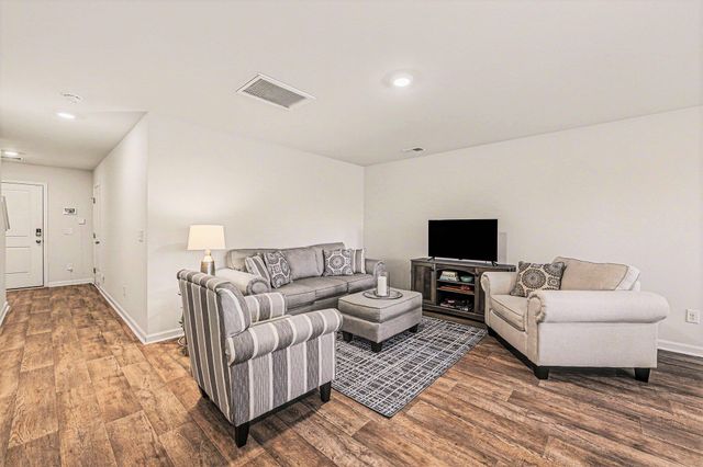 699 Hilchot Drive, Summerville, SC 29486