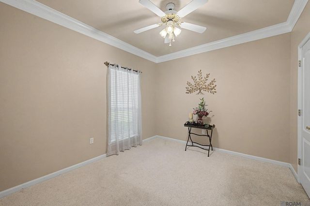 37172 Oak Shadow Ct, Denham Springs, LA 70706