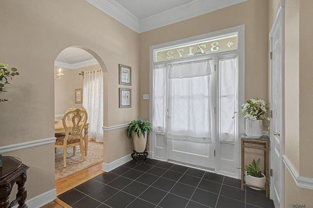 37172 Oak Shadow Ct, Denham Springs, LA 70706