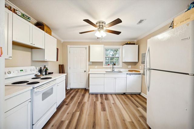 1218 & 1216 Paul Quinn Street, Houston, TX 77091