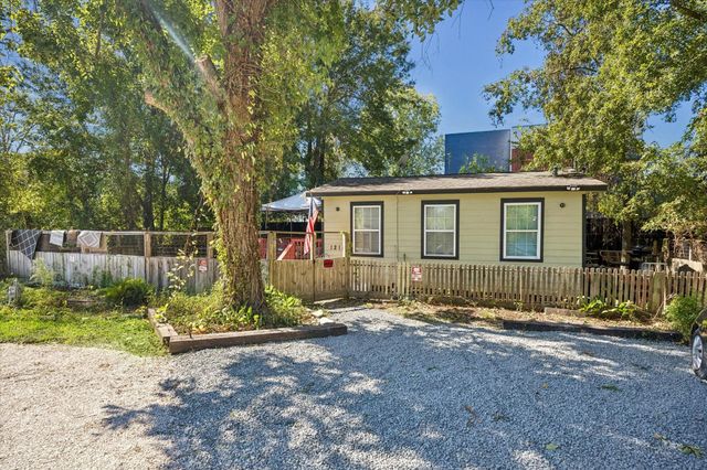 1218 & 1216 Paul Quinn Street, Houston, TX 77091