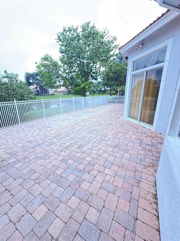 12039 Oakvista Drive, Boynton Beach, FL 33437