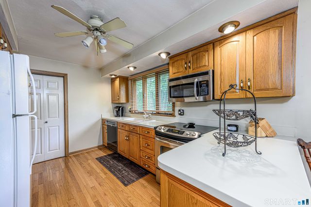 56 Sherman Terrace, North Haven, CT 06473