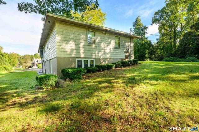56 Sherman Terrace, North Haven, CT 06473