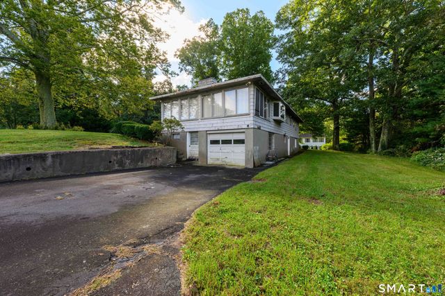 56 Sherman Terrace, North Haven, CT 06473
