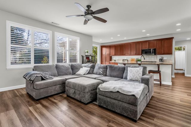 307 Bannerman Ct, El Dorado Hills, CA 95762