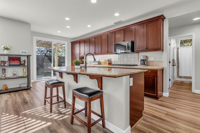 307 Bannerman Ct, El Dorado Hills, CA 95762