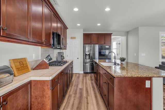 307 Bannerman Ct, El Dorado Hills, CA 95762