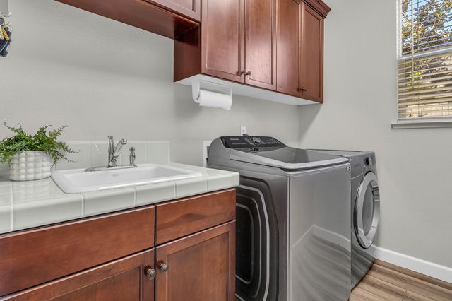 307 Bannerman Ct, El Dorado Hills, CA 95762