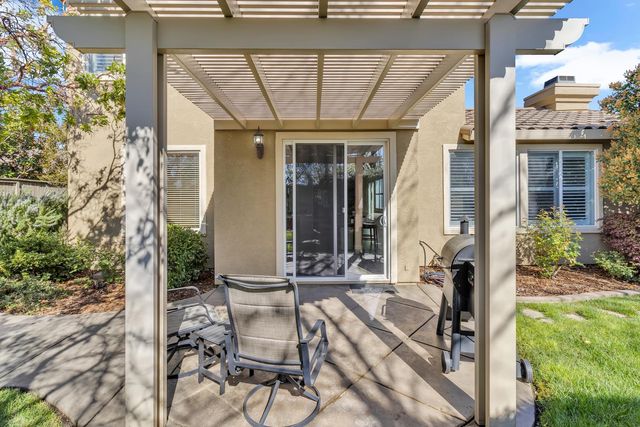 307 Bannerman Ct, El Dorado Hills, CA 95762