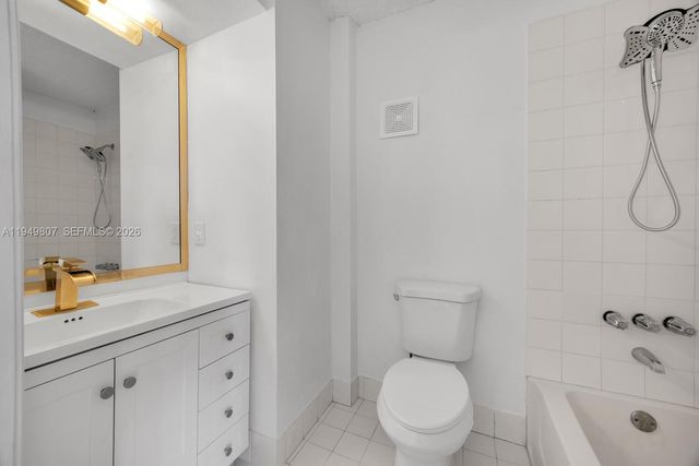 390 NW 86th Ct 803, Miami, FL 33126