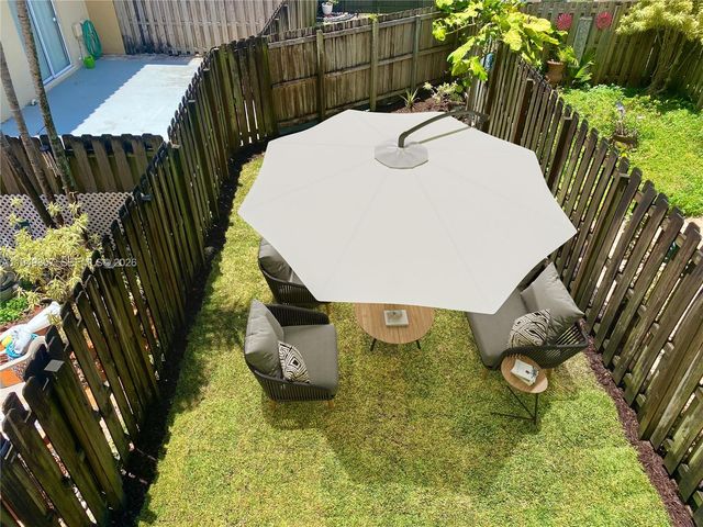 390 NW 86th Ct 803, Miami, FL 33126