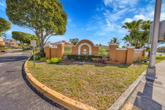 390 NW 86th Ct 803, Miami, FL 33126