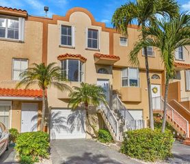 390 NW 86th Ct 803, Miami, FL 33126