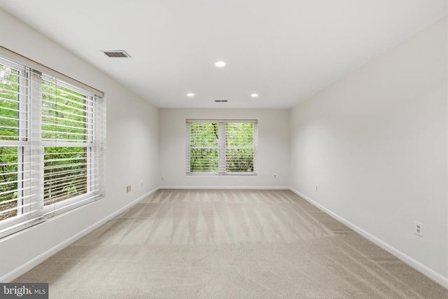 10811 MIDSUMMER DR, Reston, VA 20191