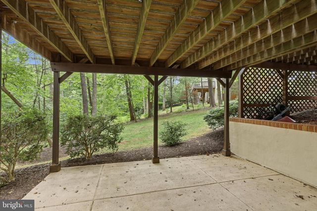 10811 MIDSUMMER DR, Reston, VA 20191