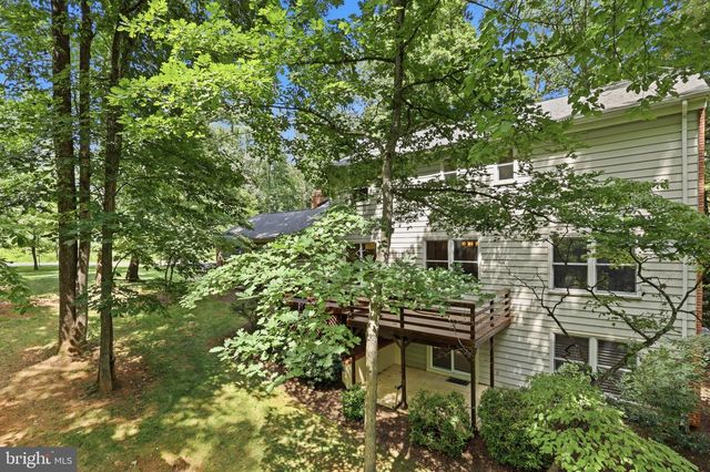 10811 MIDSUMMER DR, Reston, VA 20191